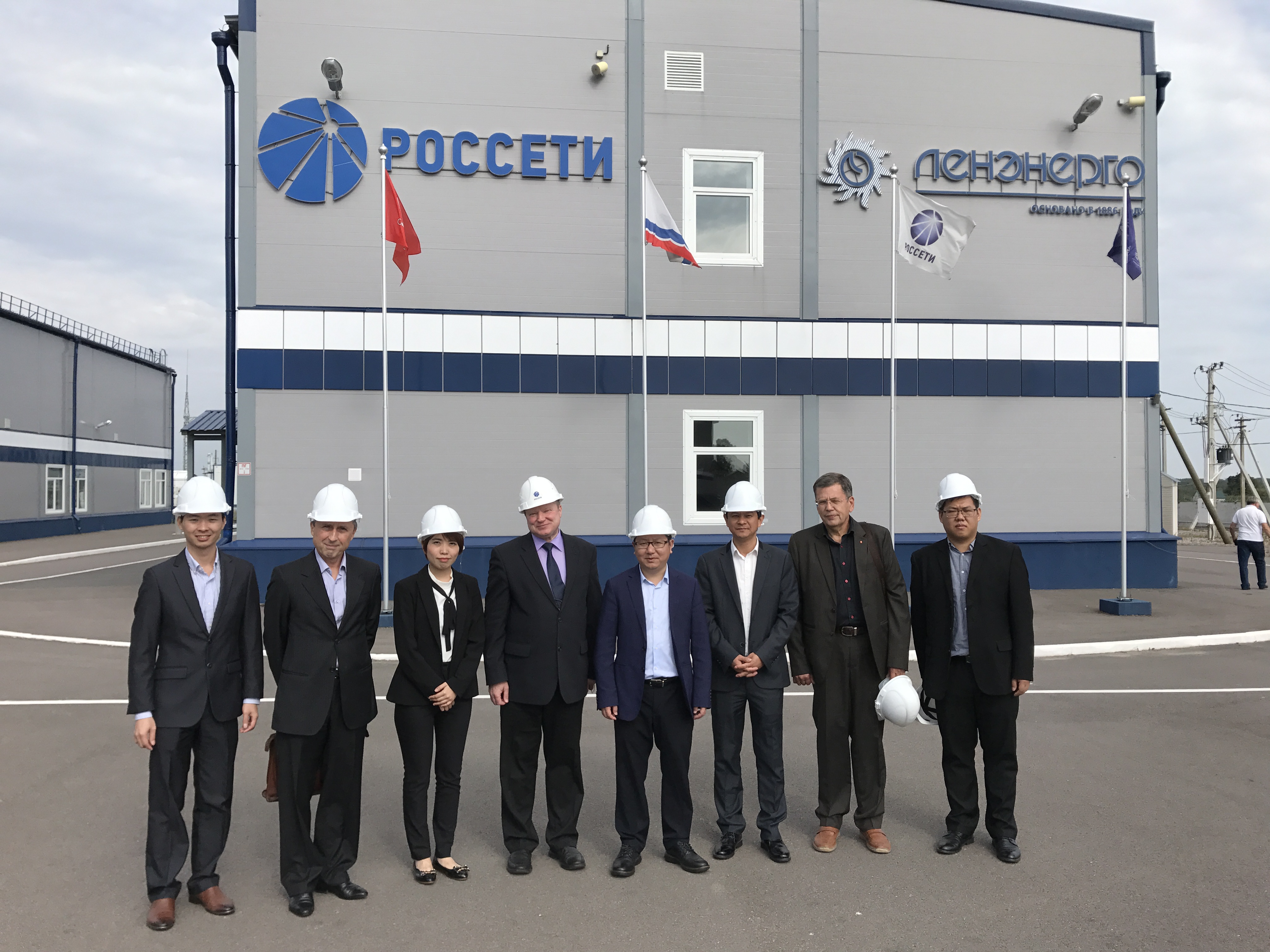 长园电力电缆连接技术引领全球 ---列宁格勒能源局与俄罗斯联邦电网直属能源学院的研讨会